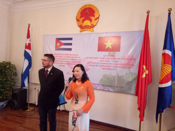 Cuban Ambassador to Mongolia  Vietnam - Cuba are close siblings”