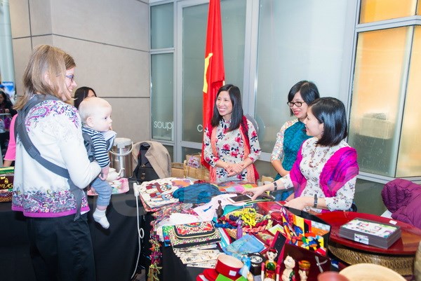 Vietnamese culture promoted in US through handicraft products
