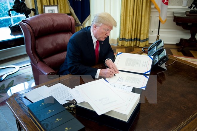 US President dissolves Controversial Election Commission