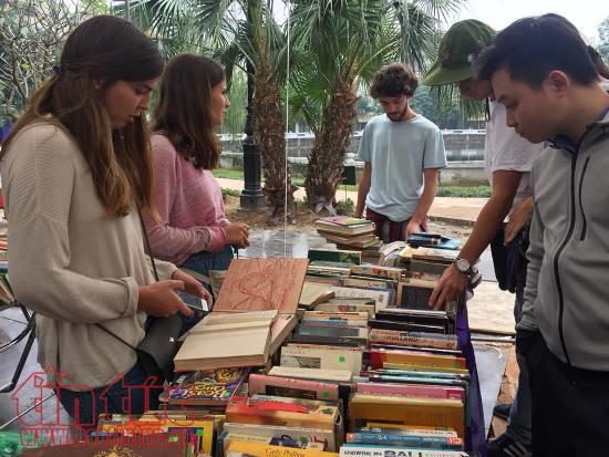 Books on Party history introduced at an old book fair