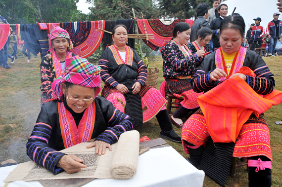Mountainous market at Vietnam National Village for Ethnic Culture and Tourism