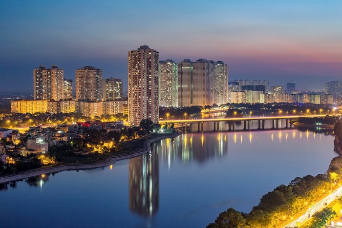 Hanoi sparkling at night