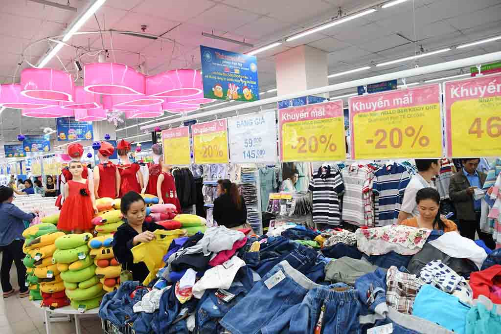 Saigon Co op supermarkets offer discounts on 5,000 Tet products