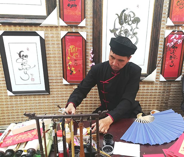 Tet calligraphy street opens in Ho Chi Minh City