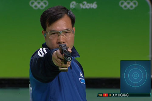 Marksman Hoang Xuan Vinh earns second world ranking in 10m air pistol