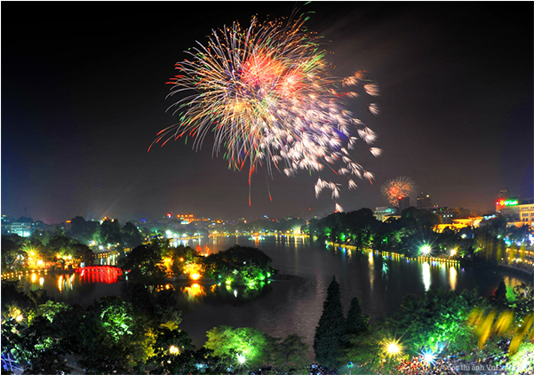 Hanoi capital 31 fireworks shows to be put off to welcome Tet