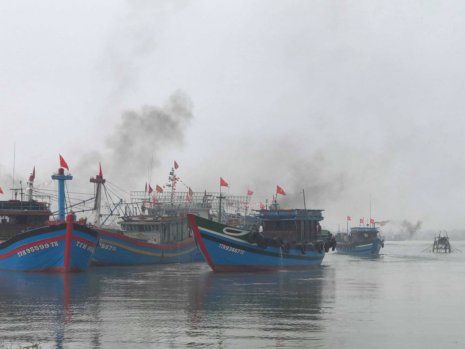 Thua Thien - Hue launches fishing season in Lunar New Year 2018