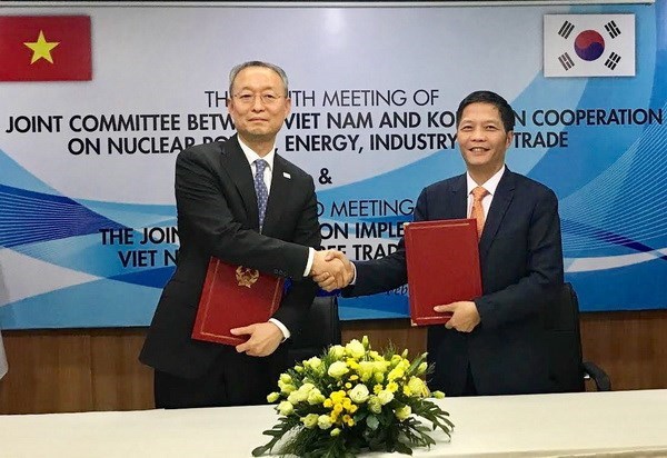 Vietnam, RoK look towards USD100 billion in trade by 2020