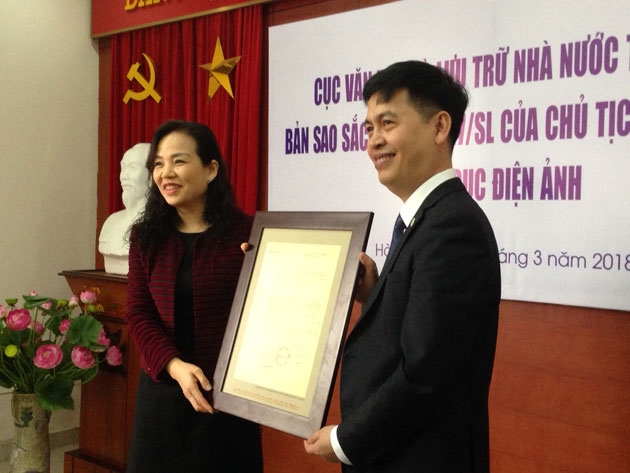 Decree by President Ho Chi Minh presented to Cinema Department