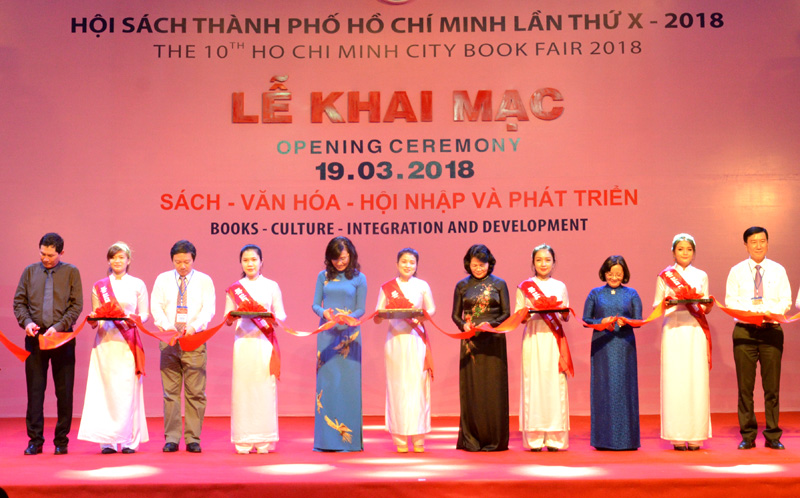Nearly 40 international publishers participate HCM city Book Festival 2018