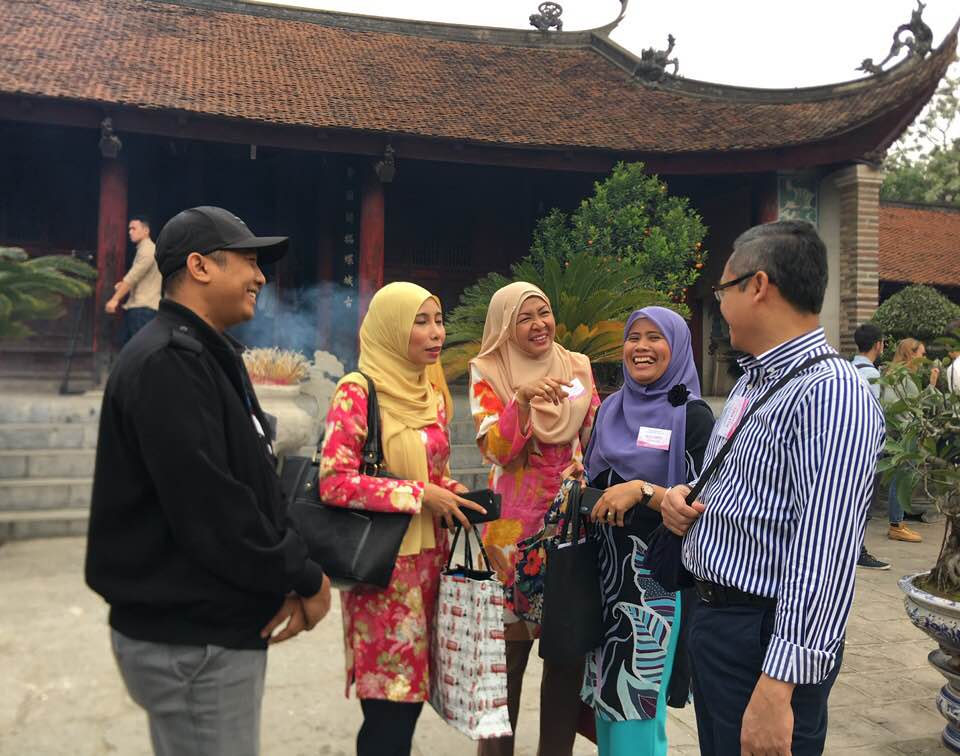 Connecting Vietnamese culture to international friends