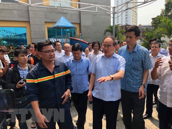 HCM city leader asks apartment fire checks after Carina Plaza visit