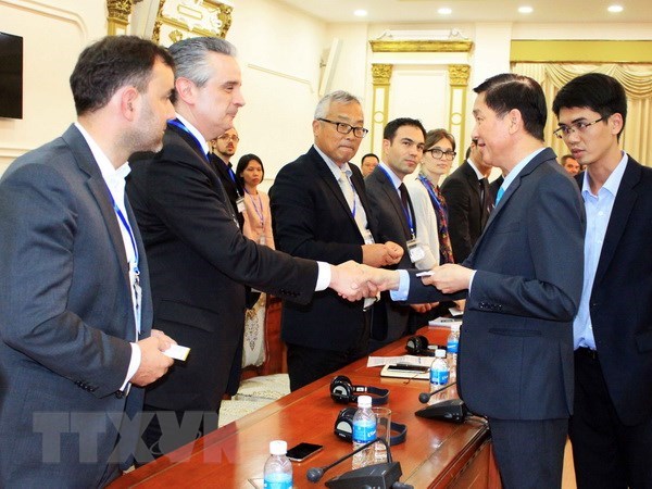 HCM city, French businesses cooperate to develop urban transport
