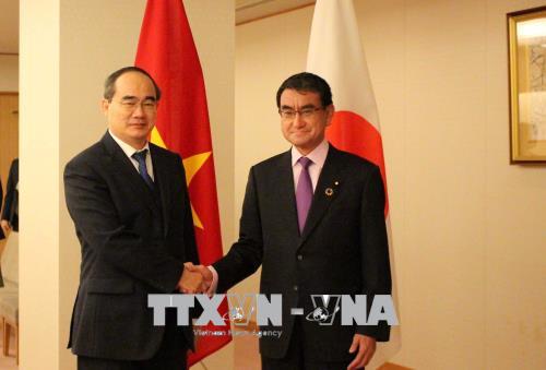 Party Committee Secretary visits Japan