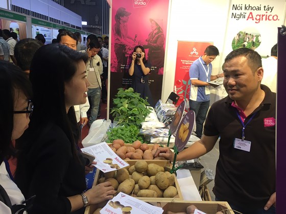 Over 20 markets join Agri-business show in HCM city