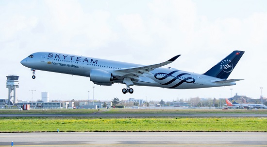 Vietnam Airlines welcomes 12th A350 aircraft with SkyTeam livery