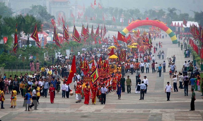 Over 2 5 million go on pilgrimage to ancestral land