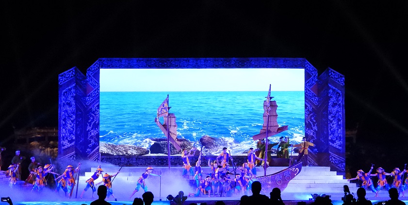 Hue Festival 2018 entertains visitors with myriad programs