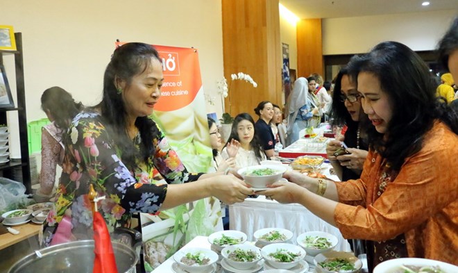 Vietnam’s “Pho” introduced at ASEAN Food Fair 2018