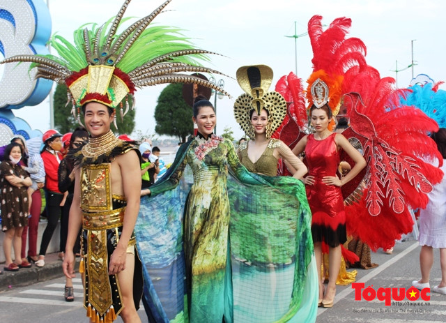 Dong Hoi carnaval starts Tourism Culture Week