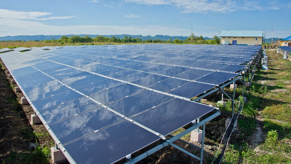 Indonesia invests USD160 million in first utility-scale solar photovoltaic plants