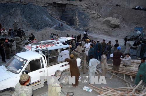 Coal mine collapse kills at least 16 in Pakistan