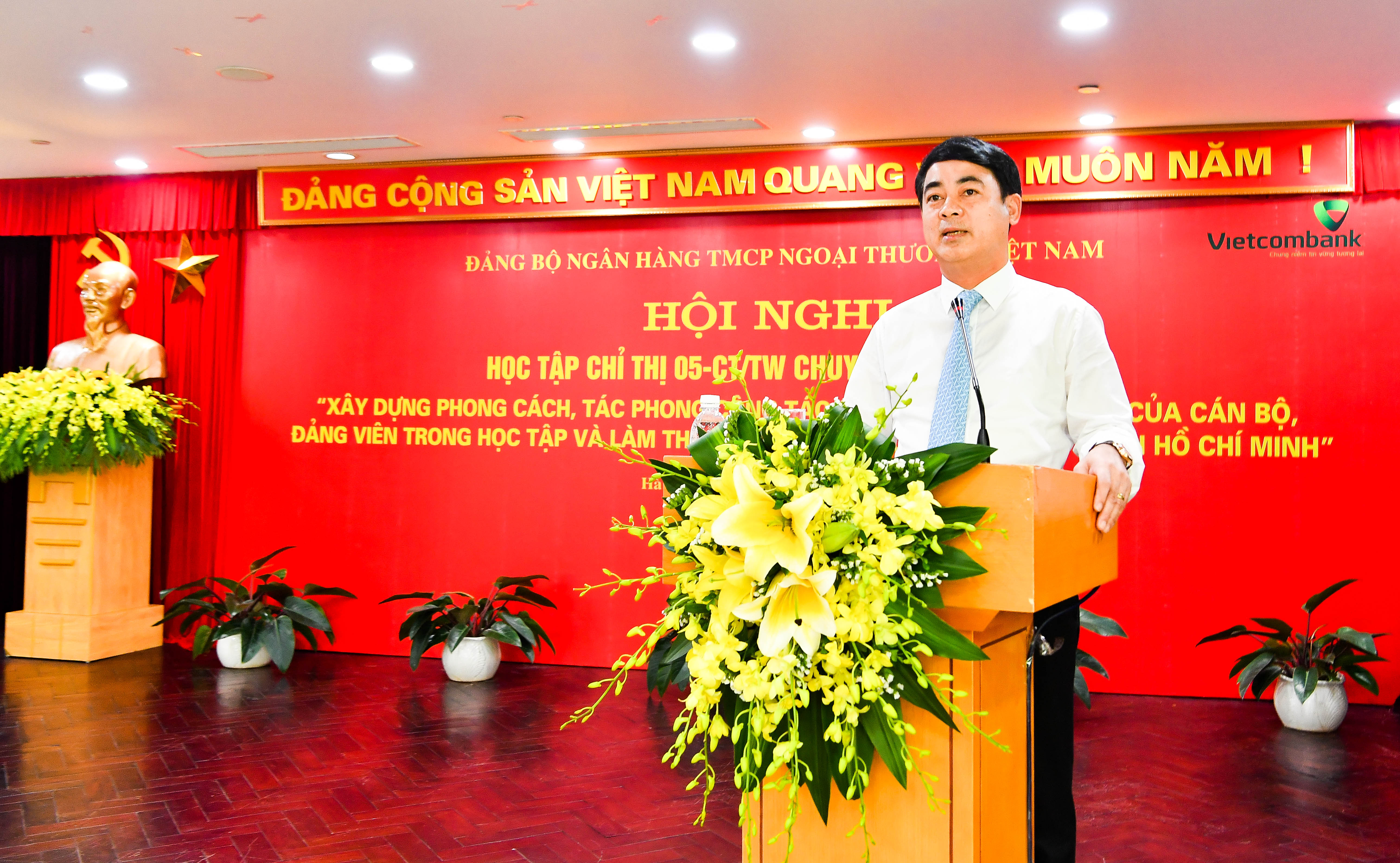 Vietcombank follows President Ho Chi Minh’s example