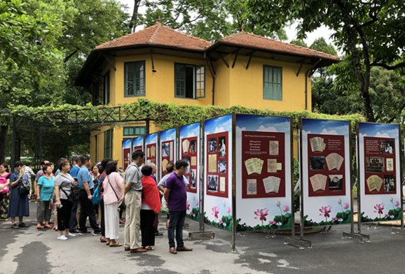 Exhibition on President Ho Chi Minh and patriotic emulation movements