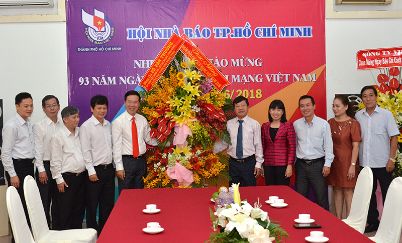 Mr Vo Van Thuong visits Ho Chi Minh city Journalists Association