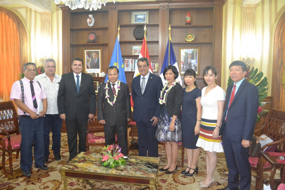 Vice Minister of Foreign Affairs Vu Hong Nam visits Tahiti