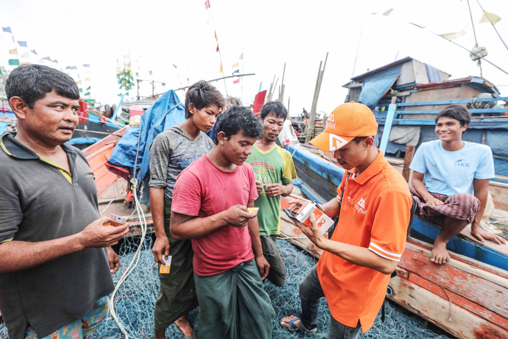Viettel signs up 1 million subscribers in Myanmar in first 10 days