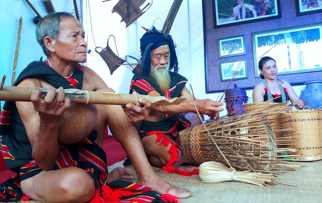 Promoting cultural products of mountainous ethnic groups in Quang Nam