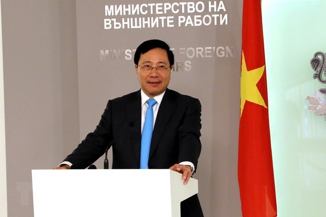 Deputy PM lauds Vietnamese expats’ contributions to homeland