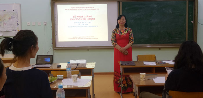 First Vietnamese class opened in Mongolia