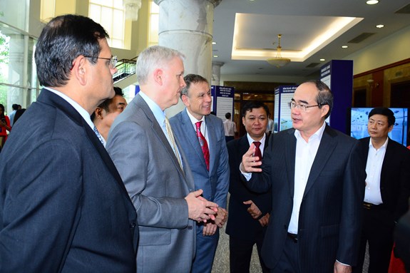 Ho Chi Minh city calls on investment in flood prevention