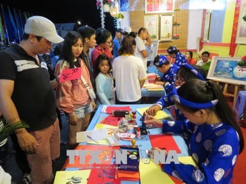 Can Tho exhibition promotes ethnic cultures
