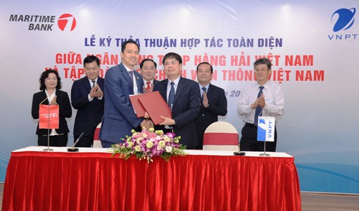 VNPT, Maritime Bank work to develop business activities