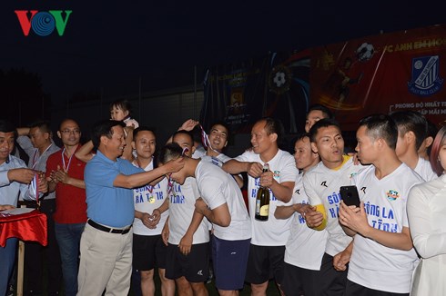 Closing ceremony of football tournament of Vietnamese in Russia