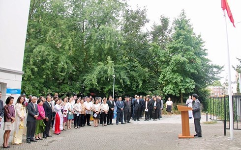 ASEAN flag hoisting ceremony at Vietnamese Embassy in Netherlands