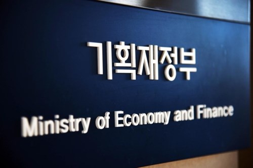 RoK’s overseas direct investment surges in Q2