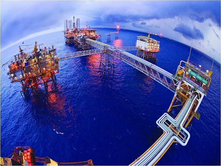 BSR reviews oil exploitation history