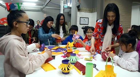 Traditional Mid-Autumn Festival for Vietnamese in Australia