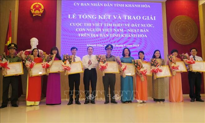 Winners of writing contest on Vietnam – Japan ties honoured