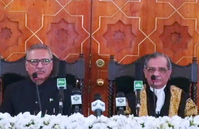 Arif Alvi sworn in as 13th President of Pakistan