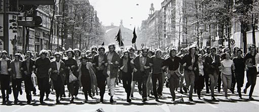 Black and white photos on German history introduced in Hanoi