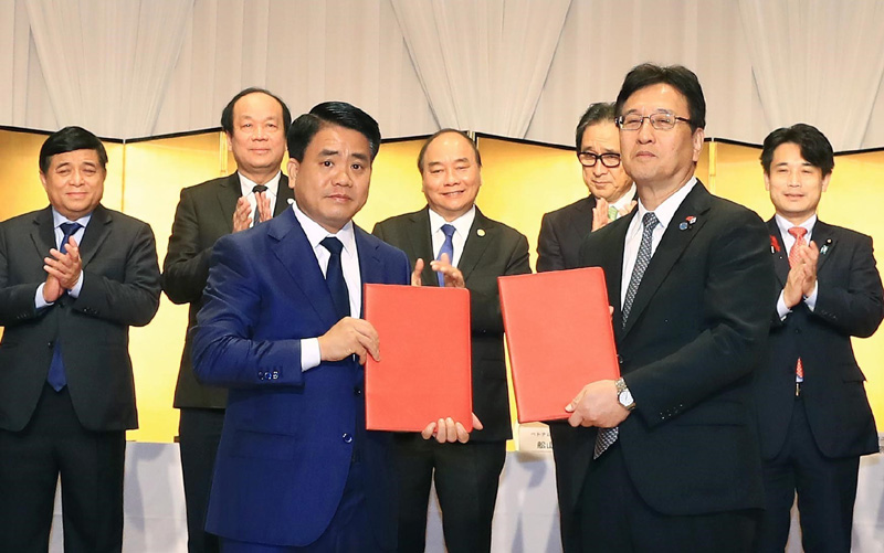 Hanoi signs USD1 billion agreements with Japanese partners