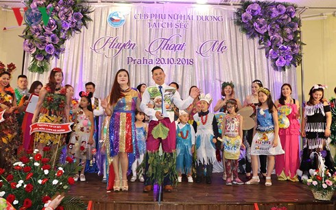 Gala evening honours mothers on Vietnamese Women’s Day in Czech Republic
