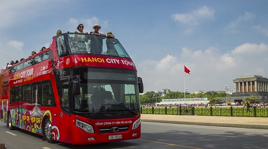 Seven localities pilot double-decker bus service