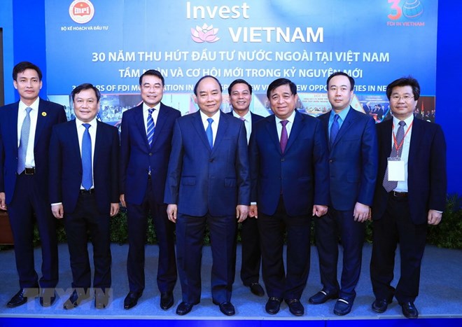 Vietnam commits to improving investment environment PM