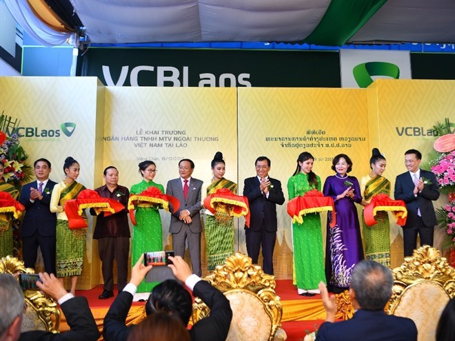 Vietcombank opens first overseas subsidiary in Laos